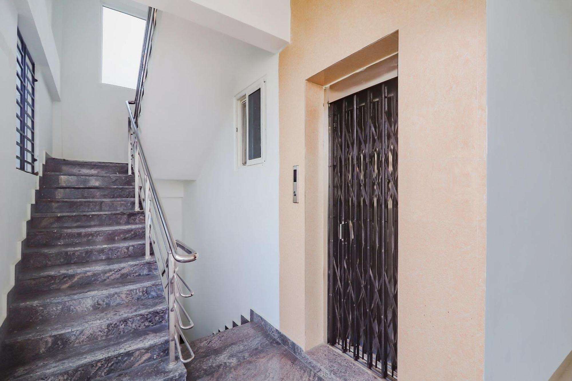 Hotel O Perfect Stay Haidar Sahibguda Exteriör bild